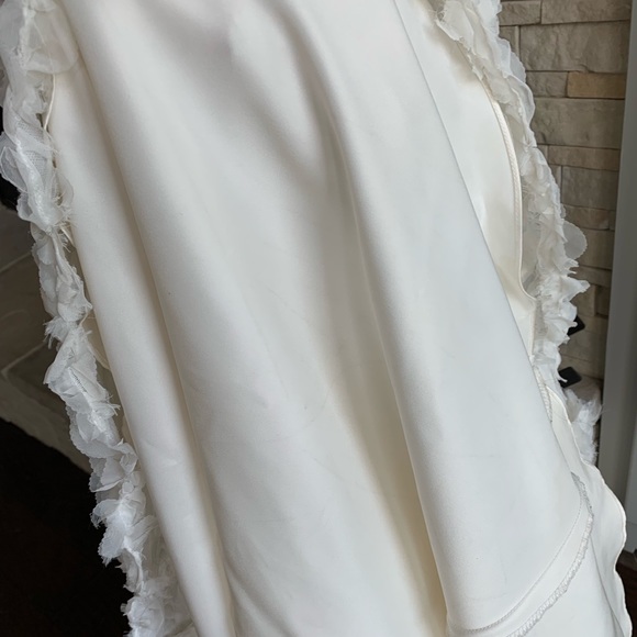 Wedding Dress - Picture 5 of 7